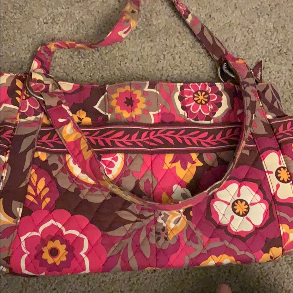Vera Bradley - carnaby pattern shoulder bag